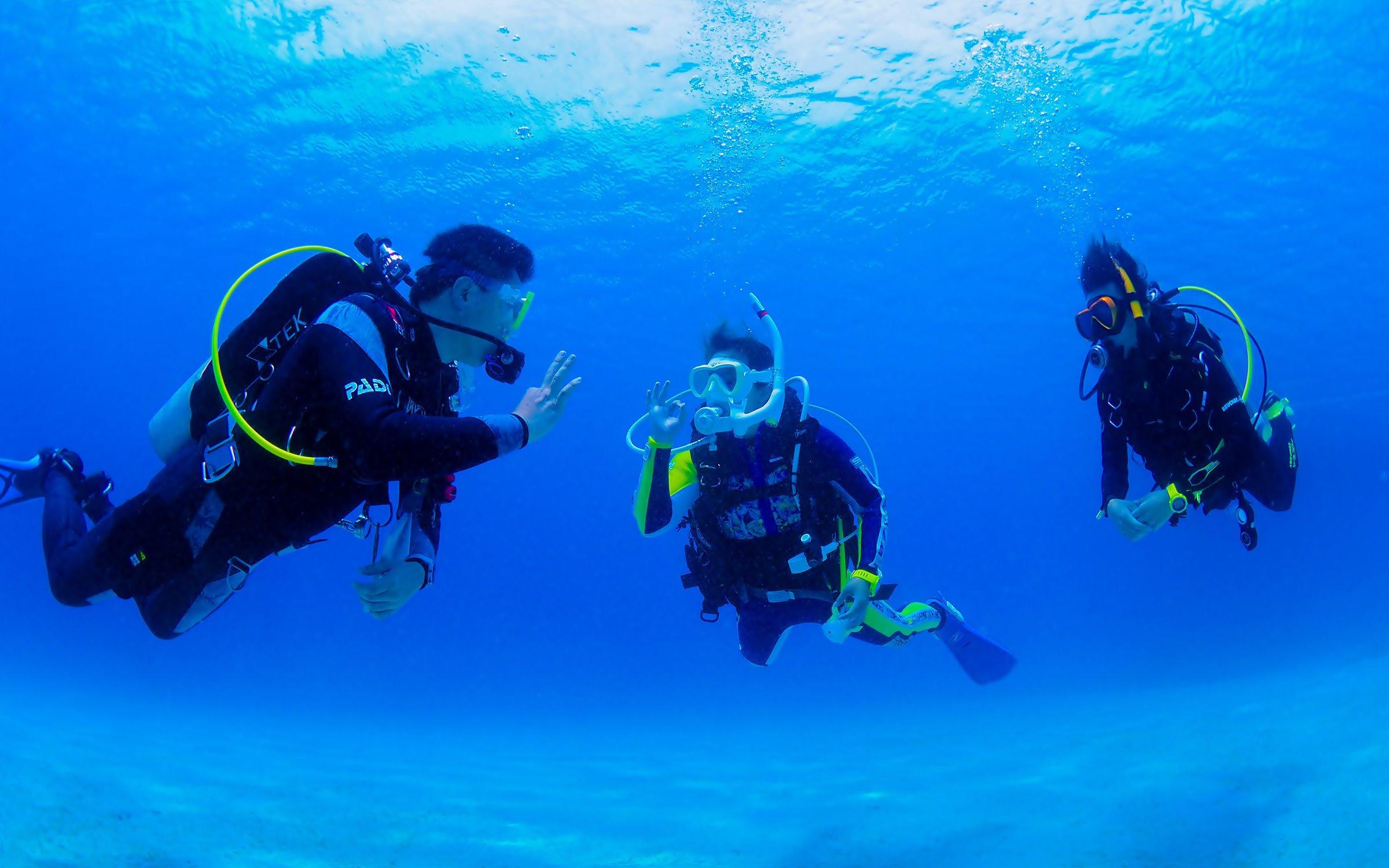 ダイビングを始めよう（PADIオープンウォーター取得）